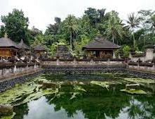Escape to the Tirta Tempel