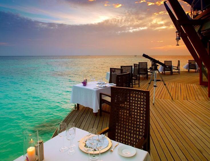 Middag i solnedgången