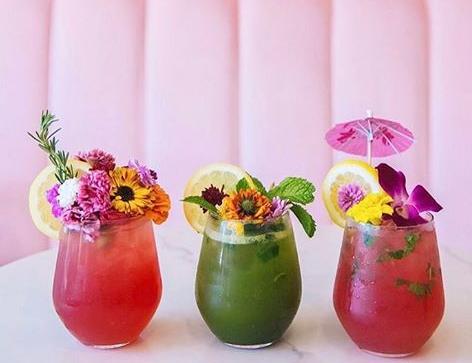 Svalkande paraplydrinkar