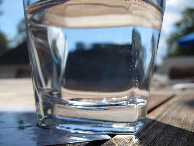 Ett hem - vattenglas