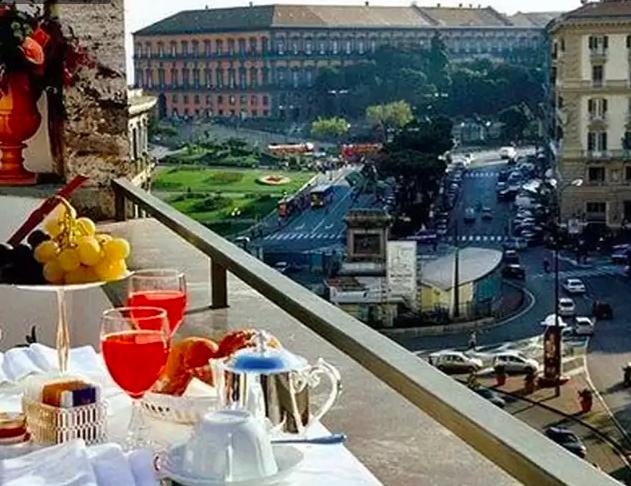 Hotel day 2 in Naples