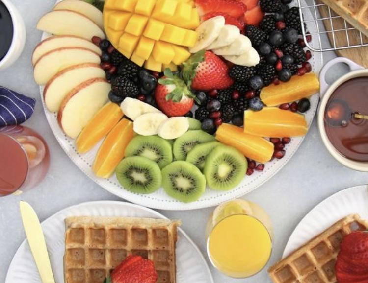 Morgonfrukost i toppen av backen