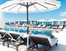 Solsäng på Puro beach club