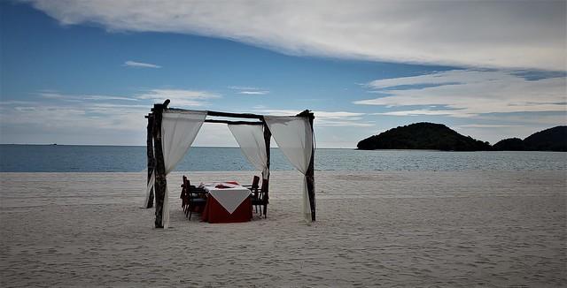 Middag for to på stranda