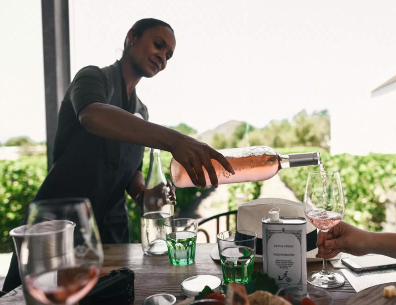 Dagsutlykt till en vingård