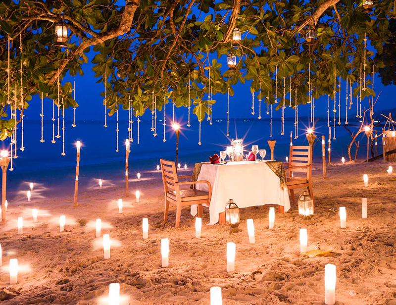 Treretters middag på stranden