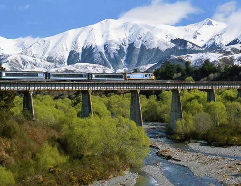 Tågresa med "Tranz alpine train"