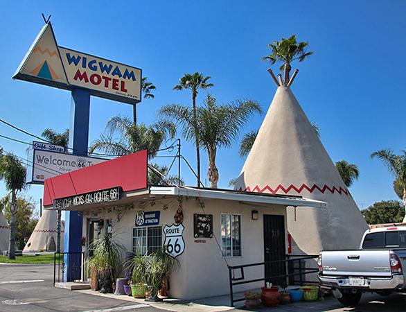 A night at a Wigwam Motel